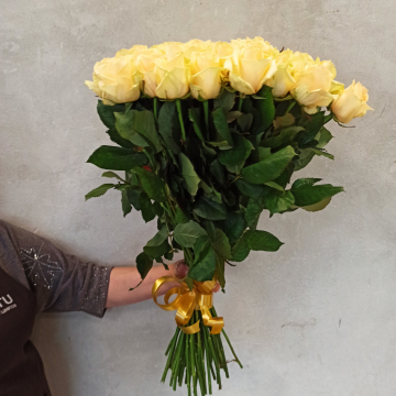 Букет из 51 кремовой розы Пич Аваланж 70 см "Кремовое облачко" Букет из 51 кремовой розы Пич Аваланж 70 см "Кремовое облачко"